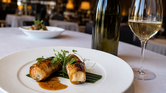 What wine with spring rolls? White, sparkling or light red