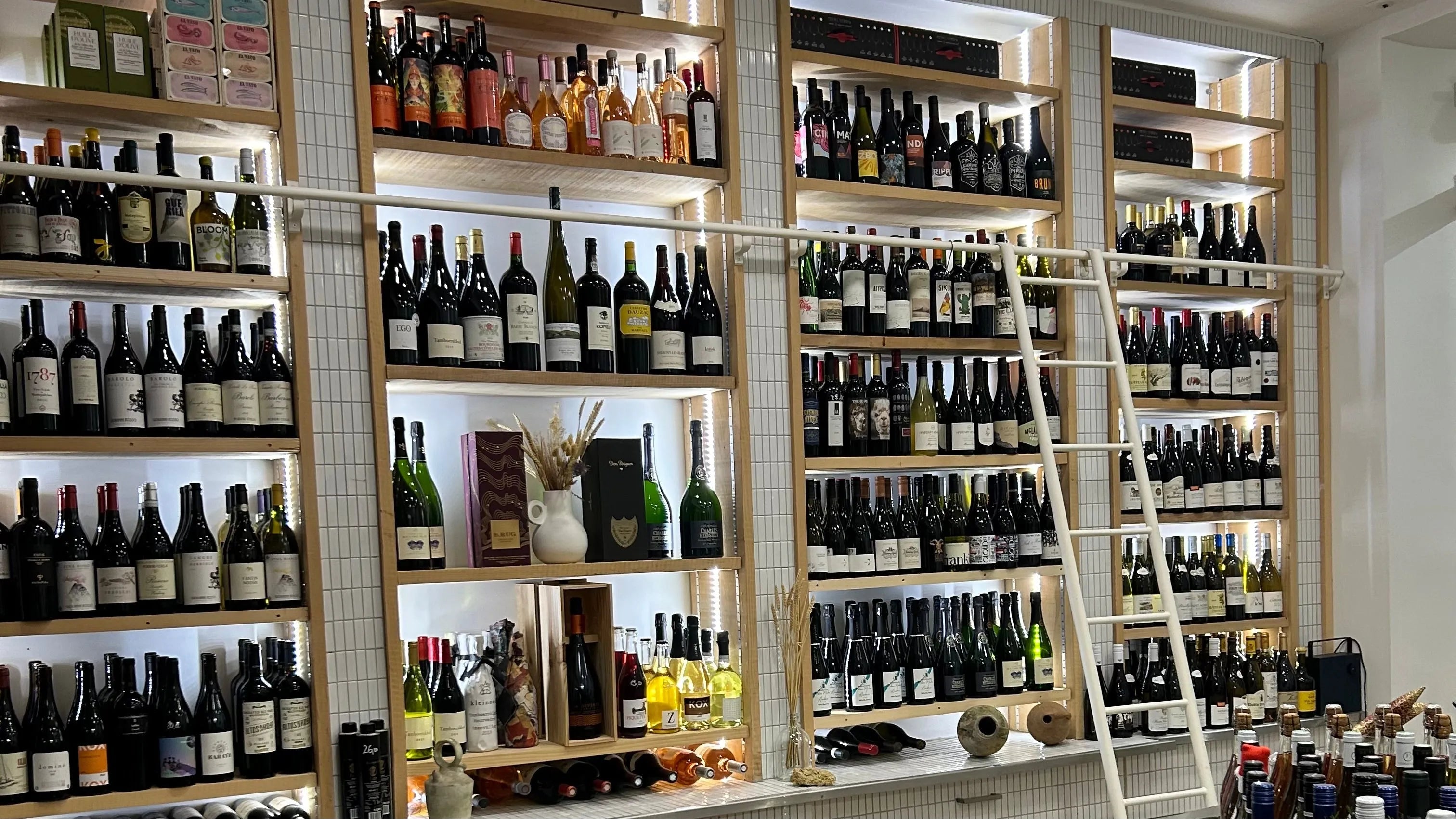 Saint Germain's new pop-up wine shop : Wine & the City