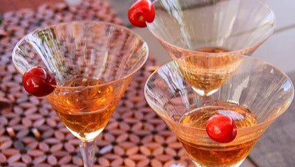 Cocktail au vin blanc : 9 idées rafraîchissantes pour toutes les occasions