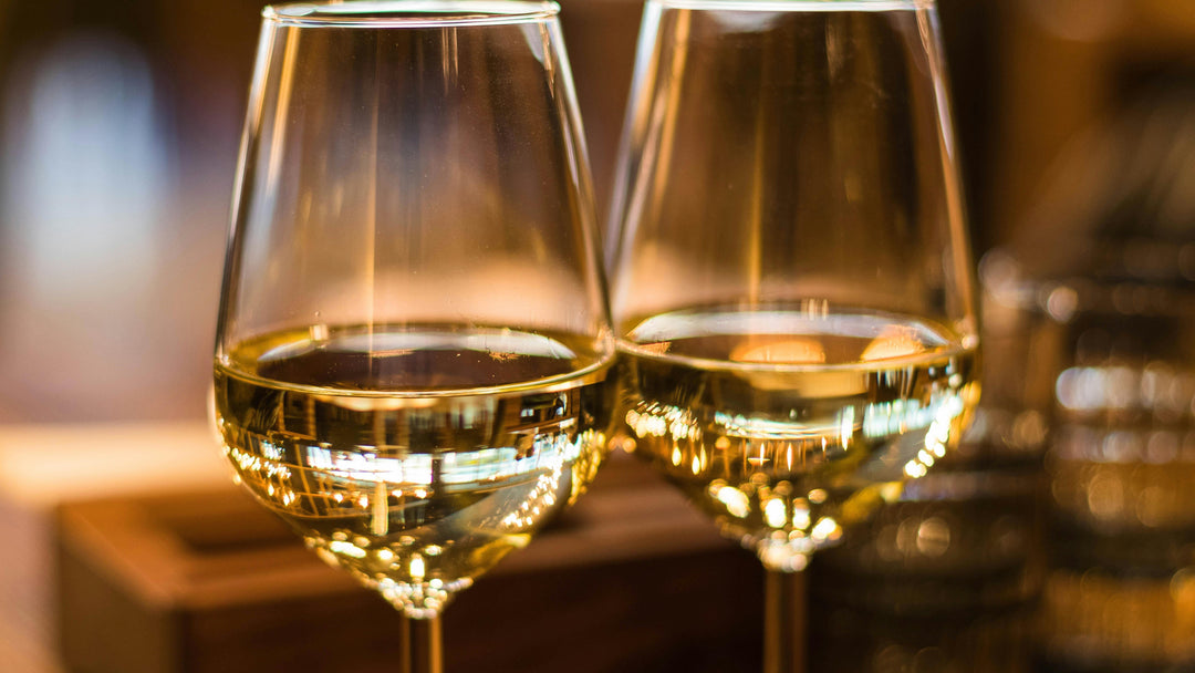 Viognier Chardonnay : l’assemblage blanc qui séduit les amateurs de rondeur et de fraîcheur
